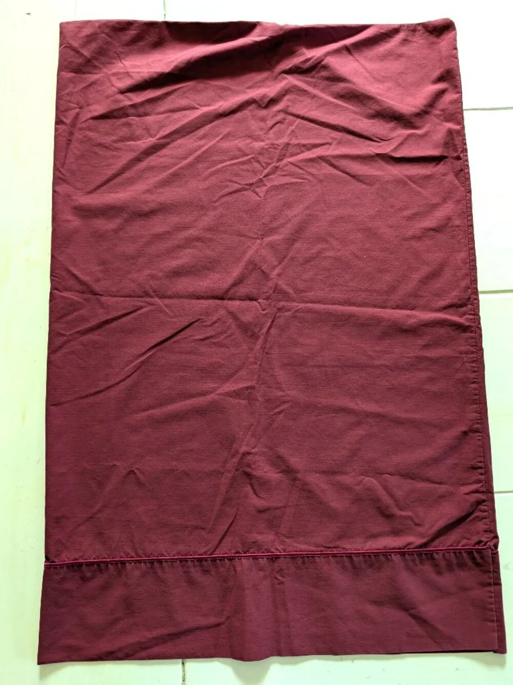 Set of 2 VTG JCPenney Home Collection Burgundy Percale Pillowcases Standard 90s